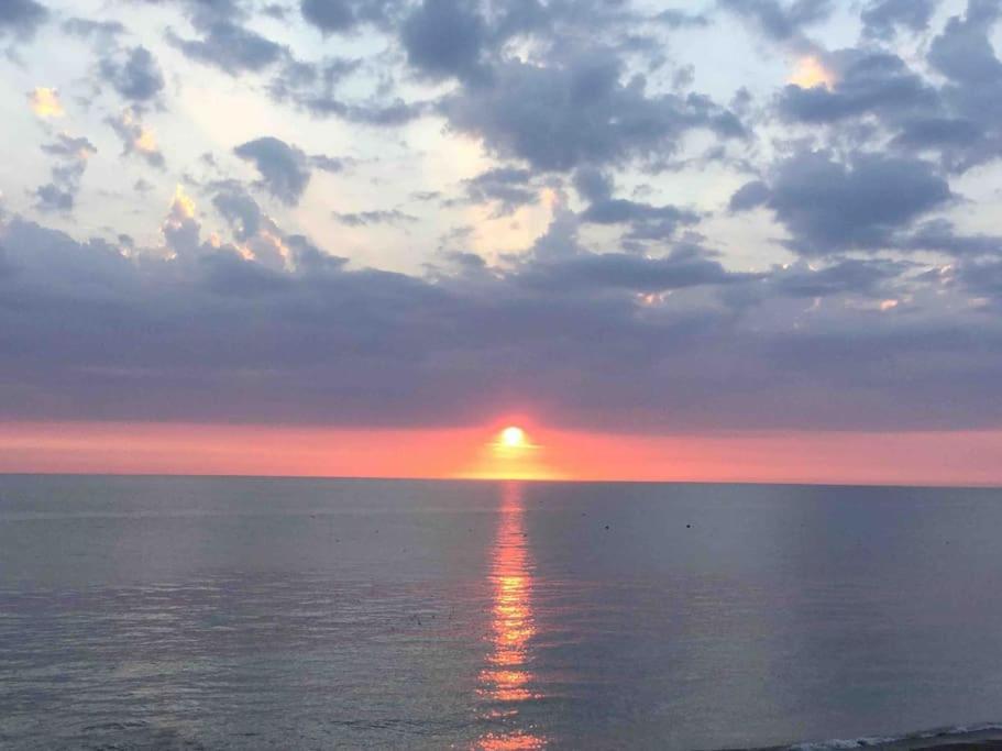 Les Iles Vue Sur Mer 아공-쿠탕빌 외부 사진